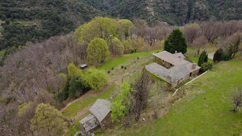 Corps de ferme - 160 m² - 10 pièces