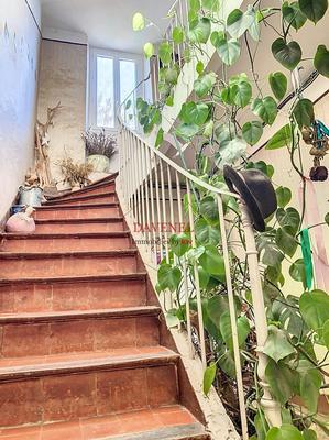 Maison - 220 m² - 8 pièces