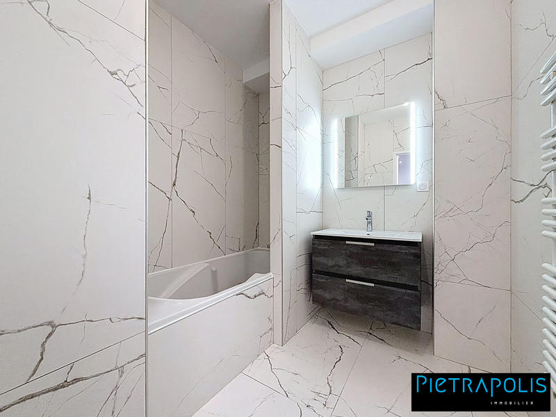 Appartement - 109 m² - 4 pièces