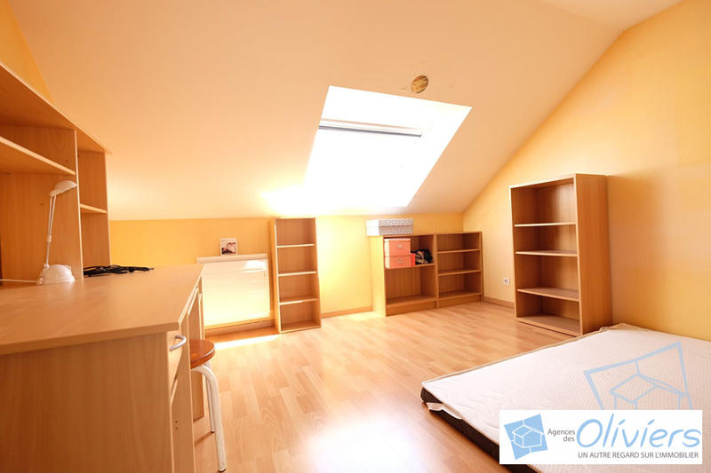 Maison - 171 m² - 7 pièces