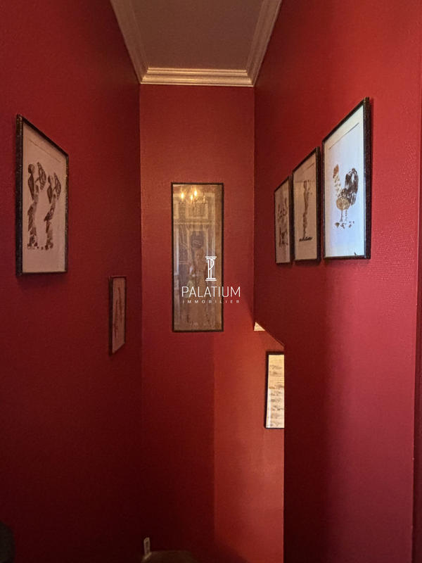 Maison - 500 m² - 15 pièces