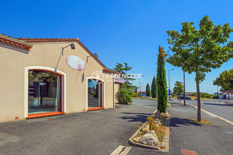 Local commercial - 246 m²