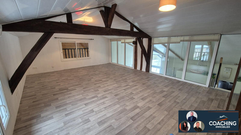 Maison traditionnelle - 198 m² - 6 pièces