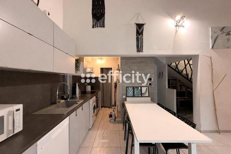 Maison - 90 m² - 3 pièces