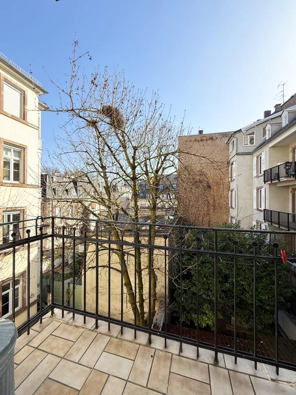 Appartement - 147 m² - 6 pièces