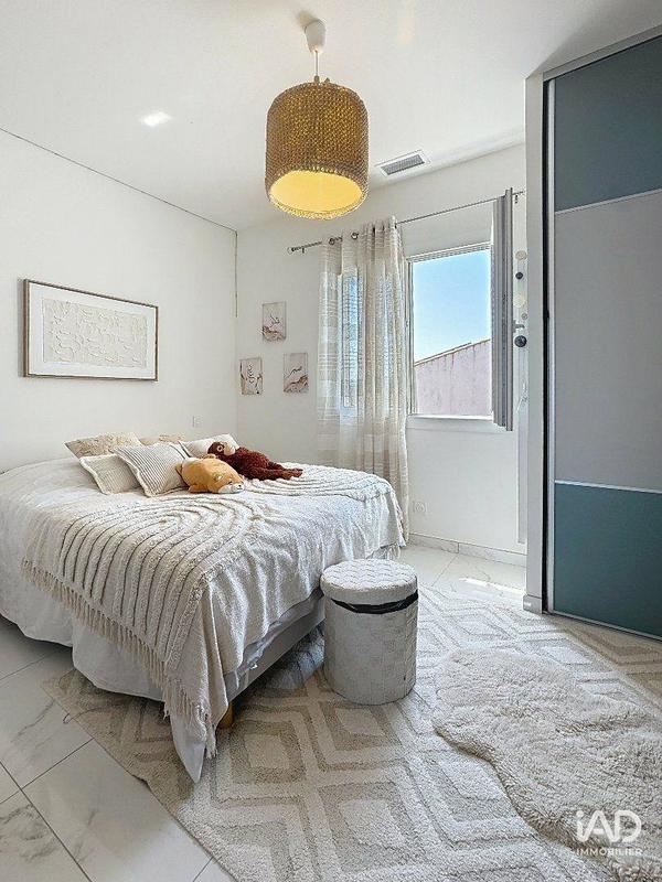 Maison - 140 m² - 4 pièces