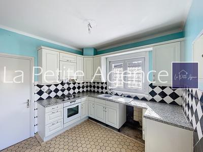 Maison - 83 m² - 4 pièces