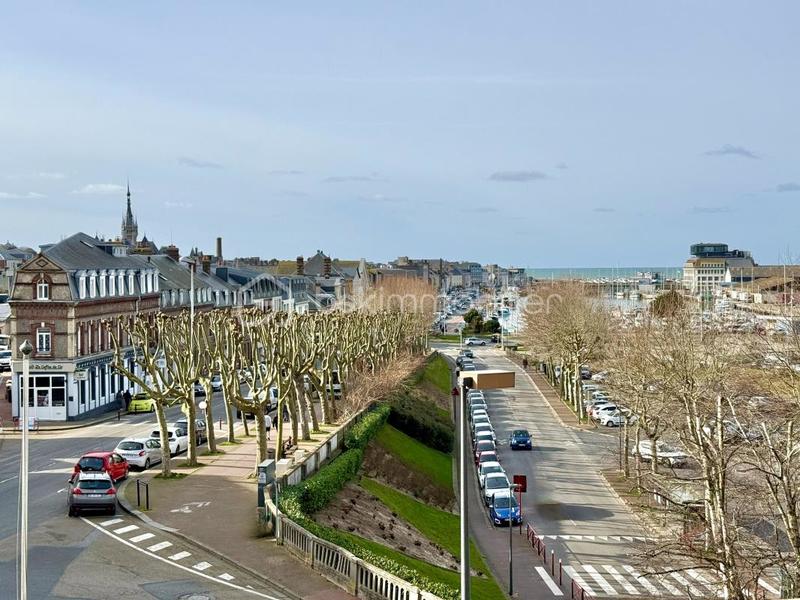 Appartement - 379 m² - 8 pièces