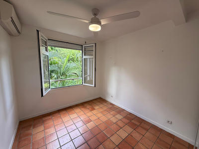 Appartement - 76 m² - 4 pièces