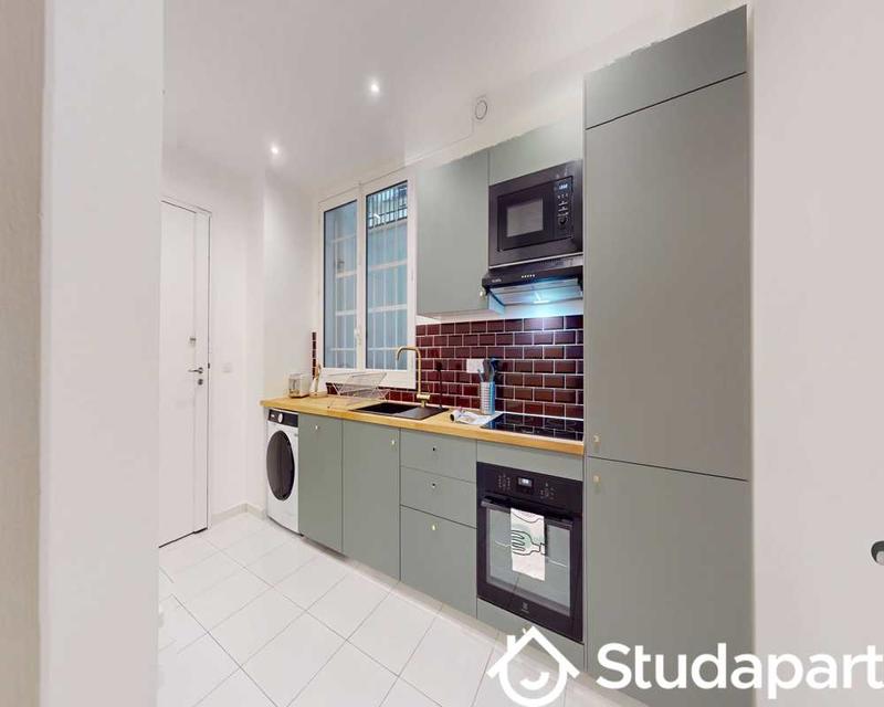 Chambre - 120 m² - 1 pièce