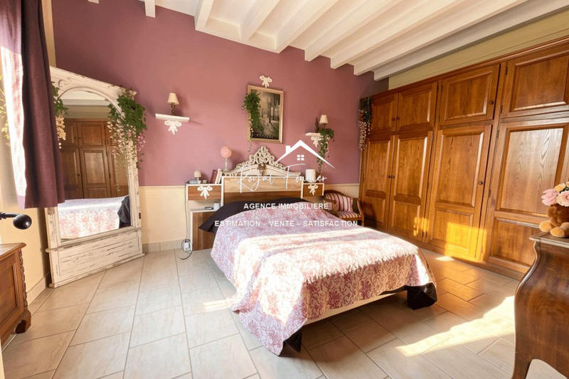 Maison ancienne - 280 m² - 6 pièces