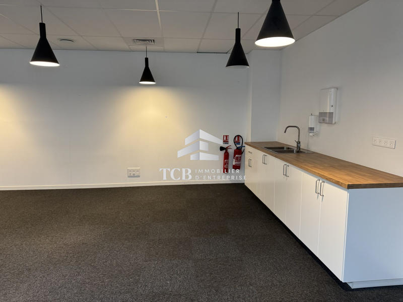 Bureau - 480 m²