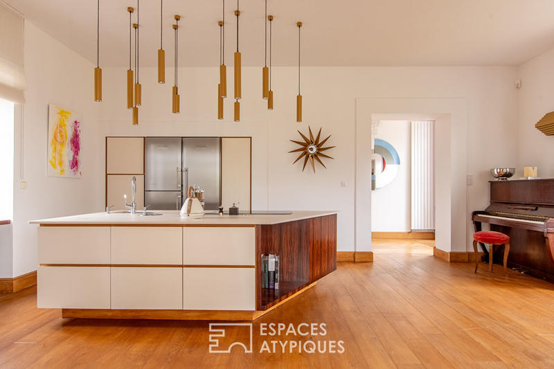 Maison - 370 m² - 10 pièces