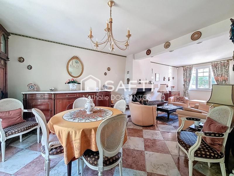 Maison - 96 m² - 5 pièces