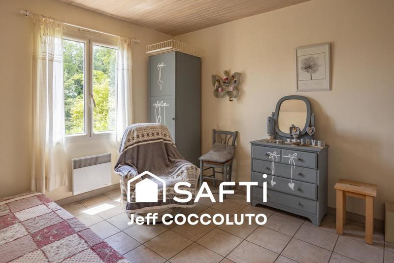 Maison - 205 m² - 9 pièces