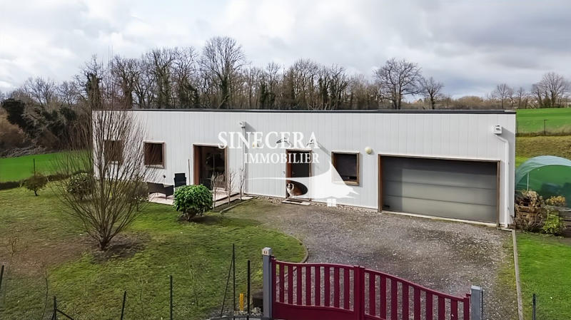 Villa - 220 m² - 10 pièces
