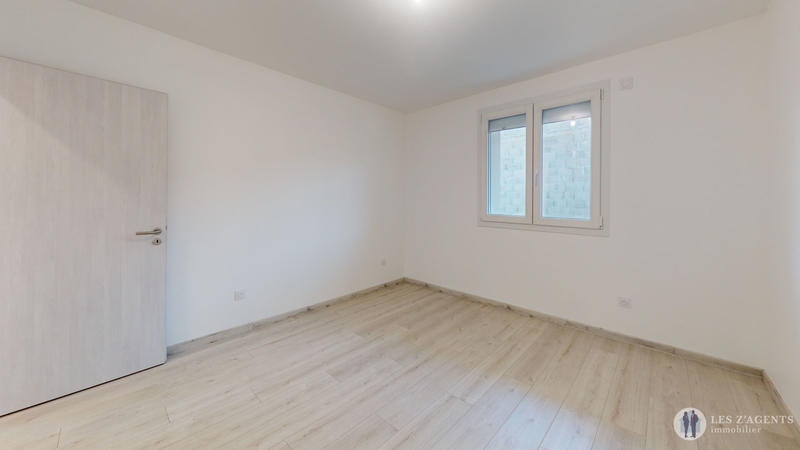 Appartement - 100 m² - 4 pièces