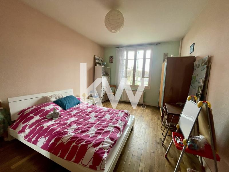 Maison - 205 m² - 7 pièces