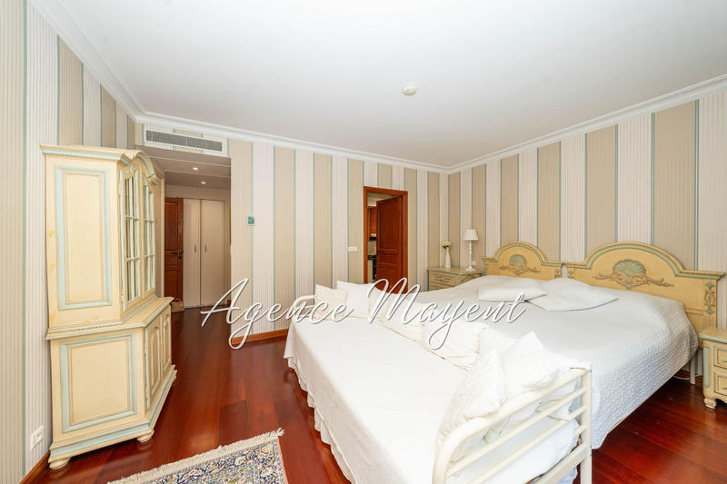 Appartement - 120 m² - 4 pièces