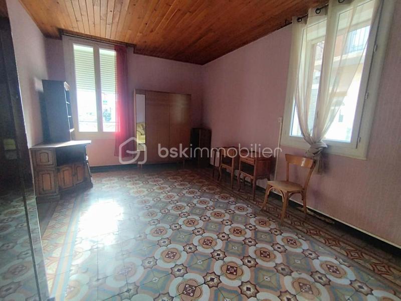 Maison de village - 300 m² - 11 pièces