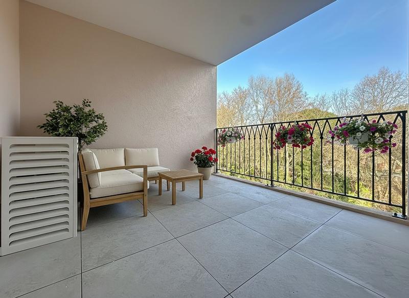 Appartement - 80 m² - 3 pièces