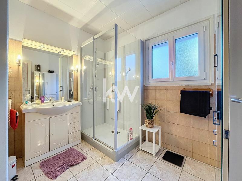 Pavillon - 109 m² - 6 pièces