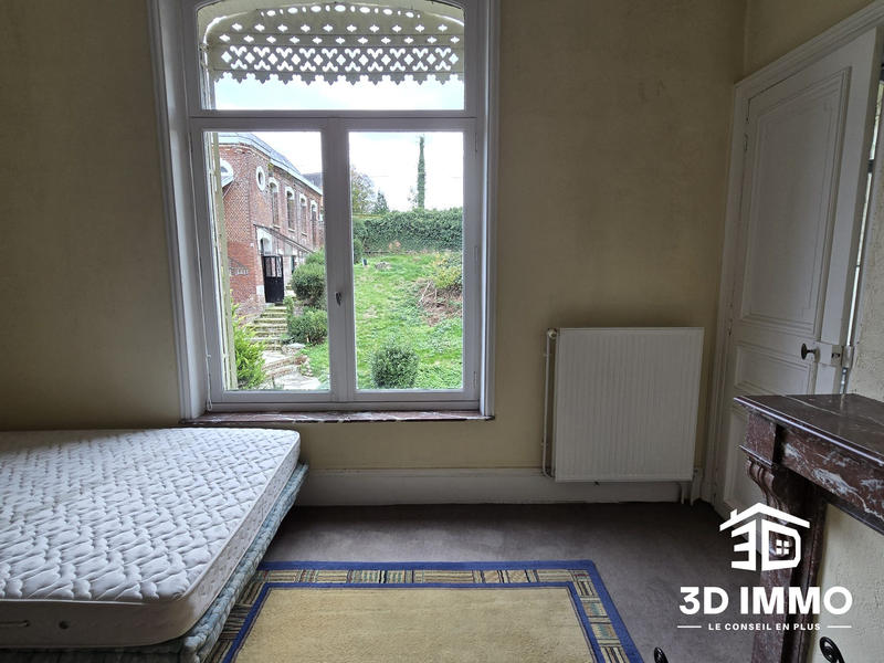 Maison - 277 m² - 9 pièces