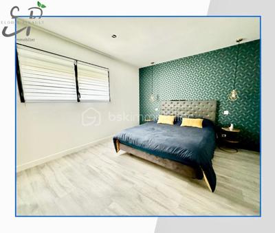 Maison - 182 m² - 7 pièces