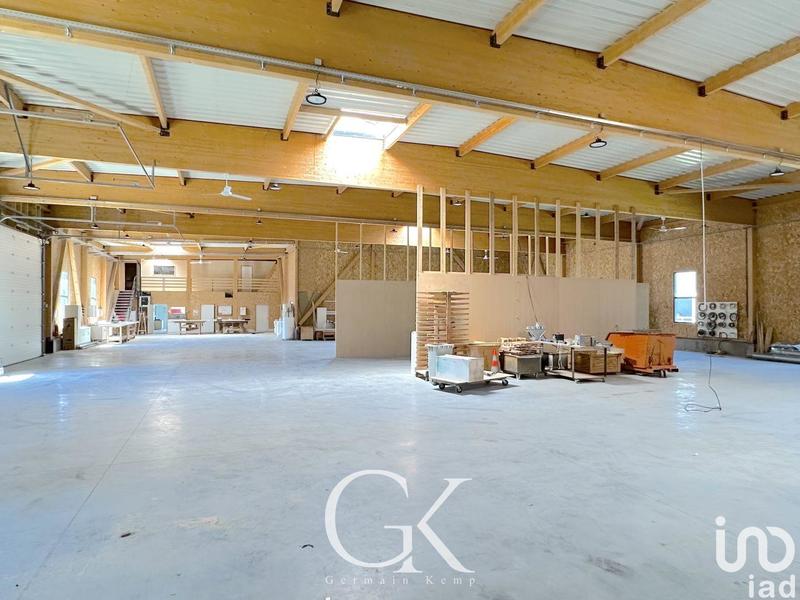 Local commercial - 1 177 m²