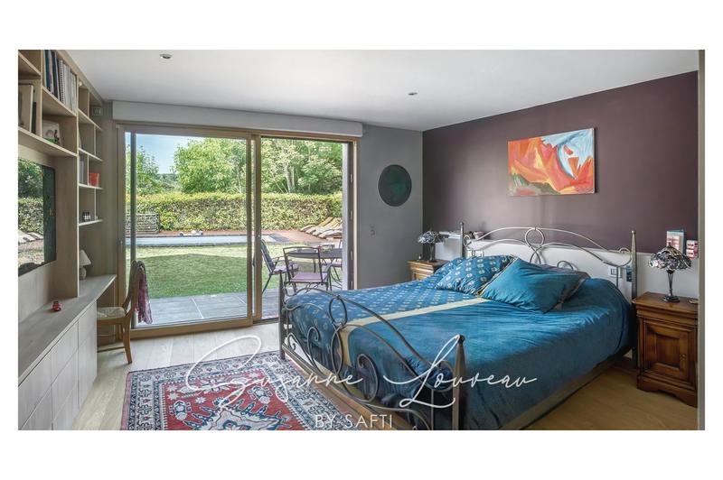 Maison - 355 m² - 11 pièces