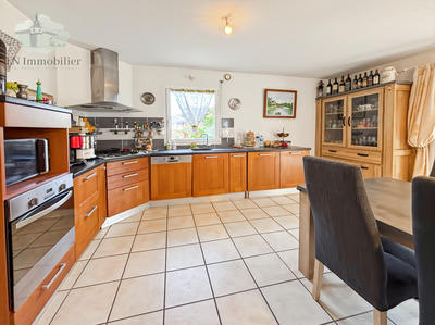 Maison - 144 m² - 5 pièces