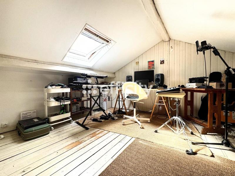 Maison de ville - 100 m² - 5 pièces