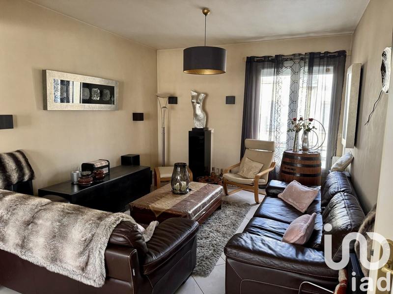 Maison - 219 m² - 7 pièces