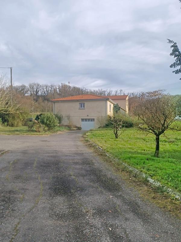 Maison - 165 m² - 8 pièces