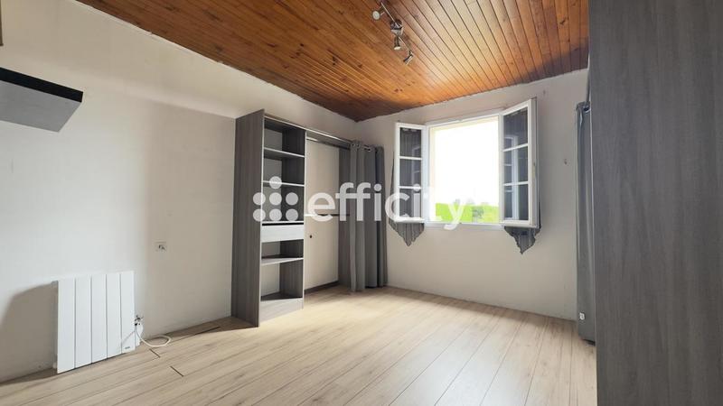 Maison - 149 m² - 8 pièces