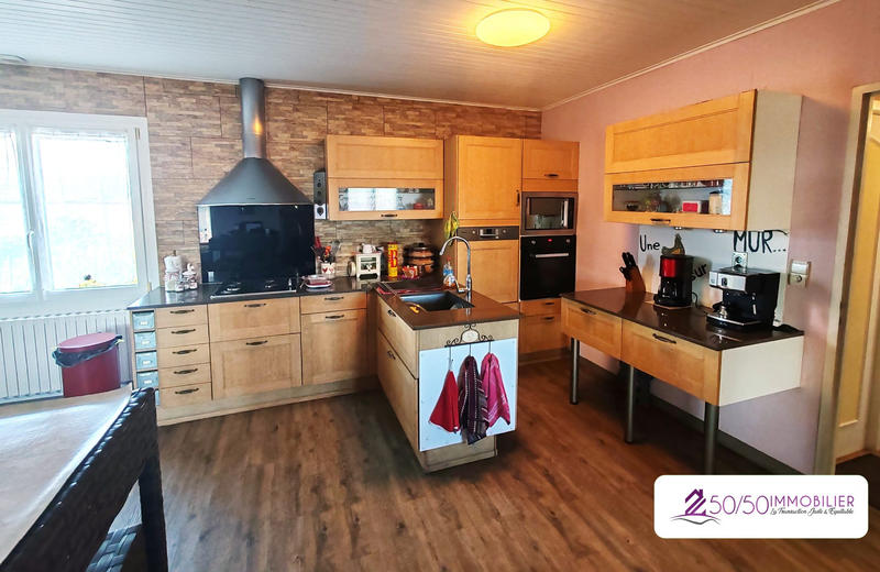 Maison - 140 m² - 7 pièces