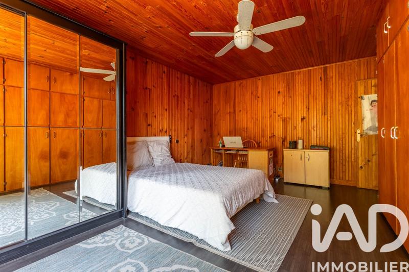 Maison - 440 m² - 9 pièces