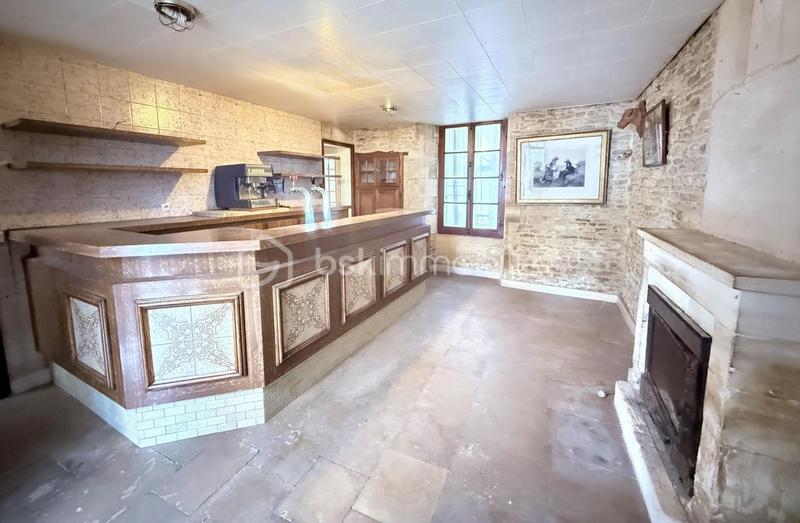 Maison - 185 m² - 10 pièces