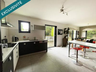 Villa - 155 m² - 6 pièces