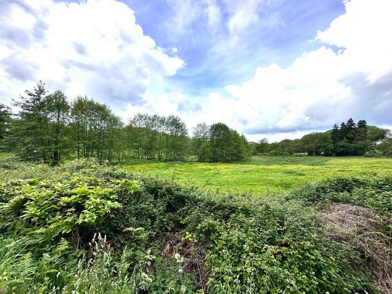 Propriété - 467 m² - 9 pièces