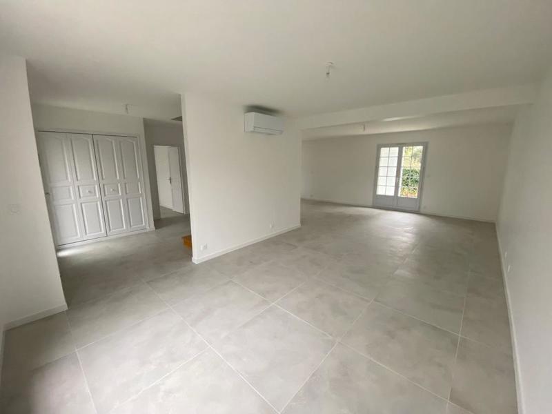 Maison - 180 m² - 6 pièces