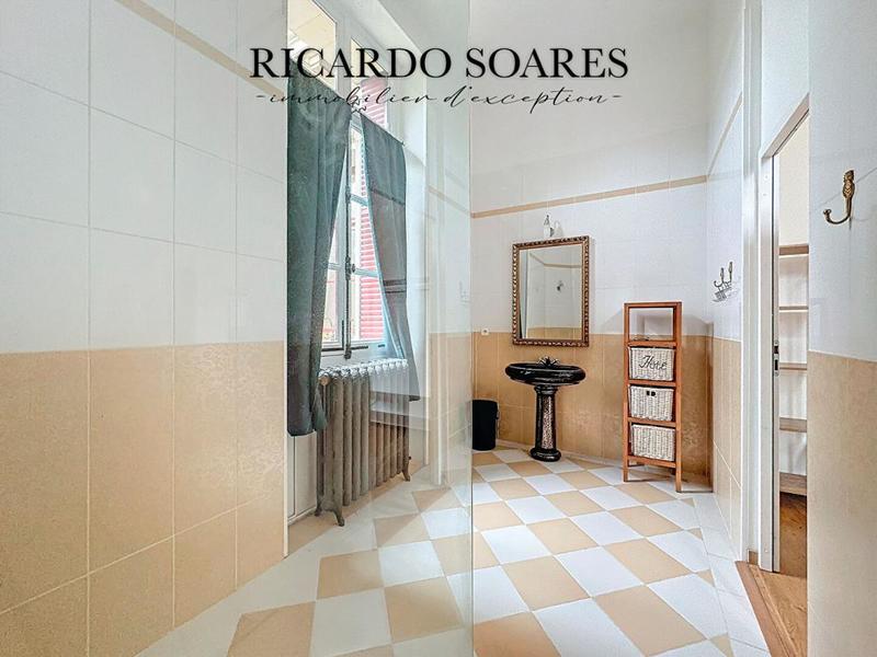 Appartement - 77 m² - 3 pièces