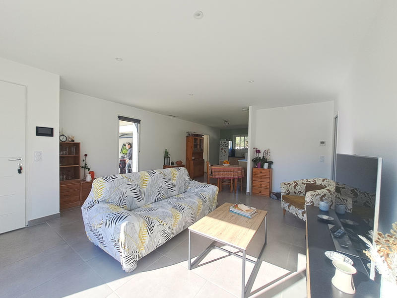 Villa - 90 m² - 4 pièces