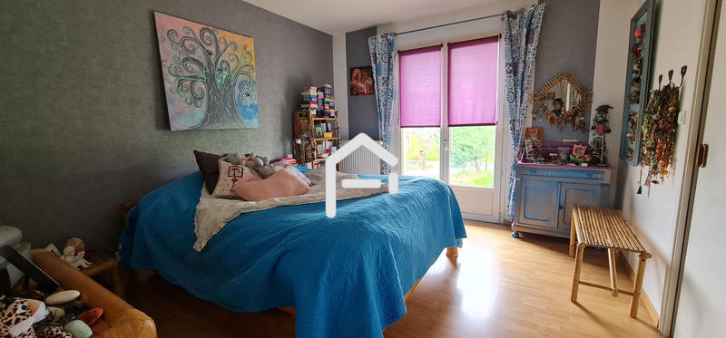 Maison - 225 m² - 8 pièces