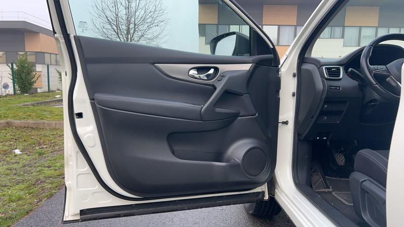 Nissan Qashqai 1.3 Dig-T 140 n-Connecta