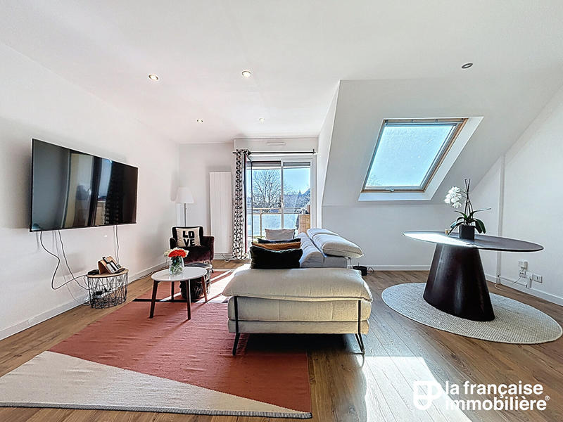 Appartement - 99 m² - 4 pièces