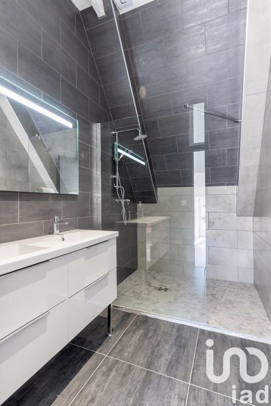 Maison de ville - 197 m² - 8 pièces