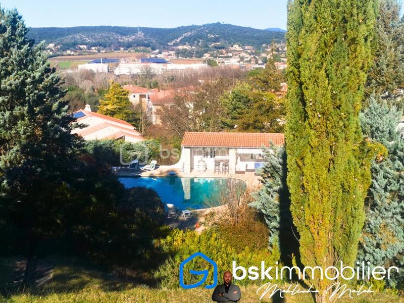 Maison - 175 m² - 7 pièces