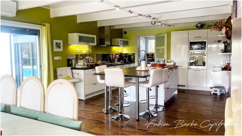 Maison - 178 m² - 10 pièces