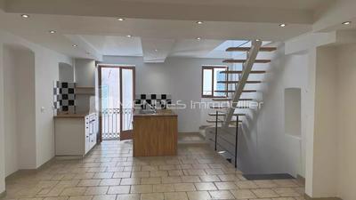 Maison de village - 80 m² - 3 pièces